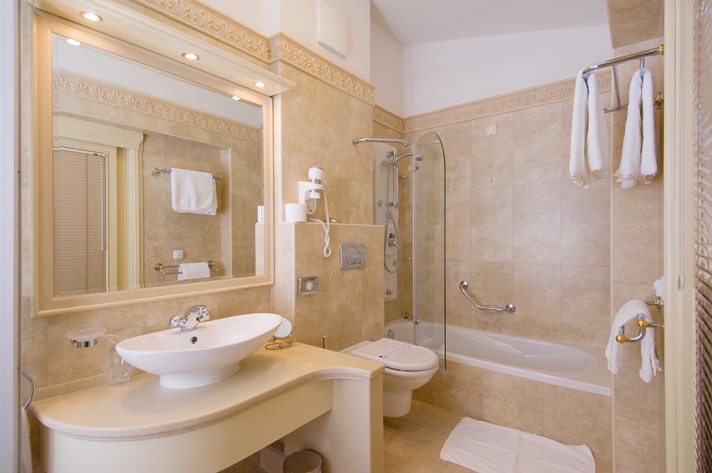 Sunceva Postelja Hotel 4*